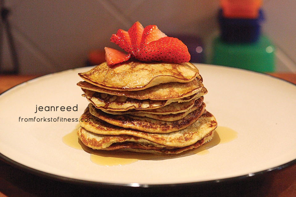 21 Day Fix: 2-Ingredient Pancakes | From Forks to Fitness