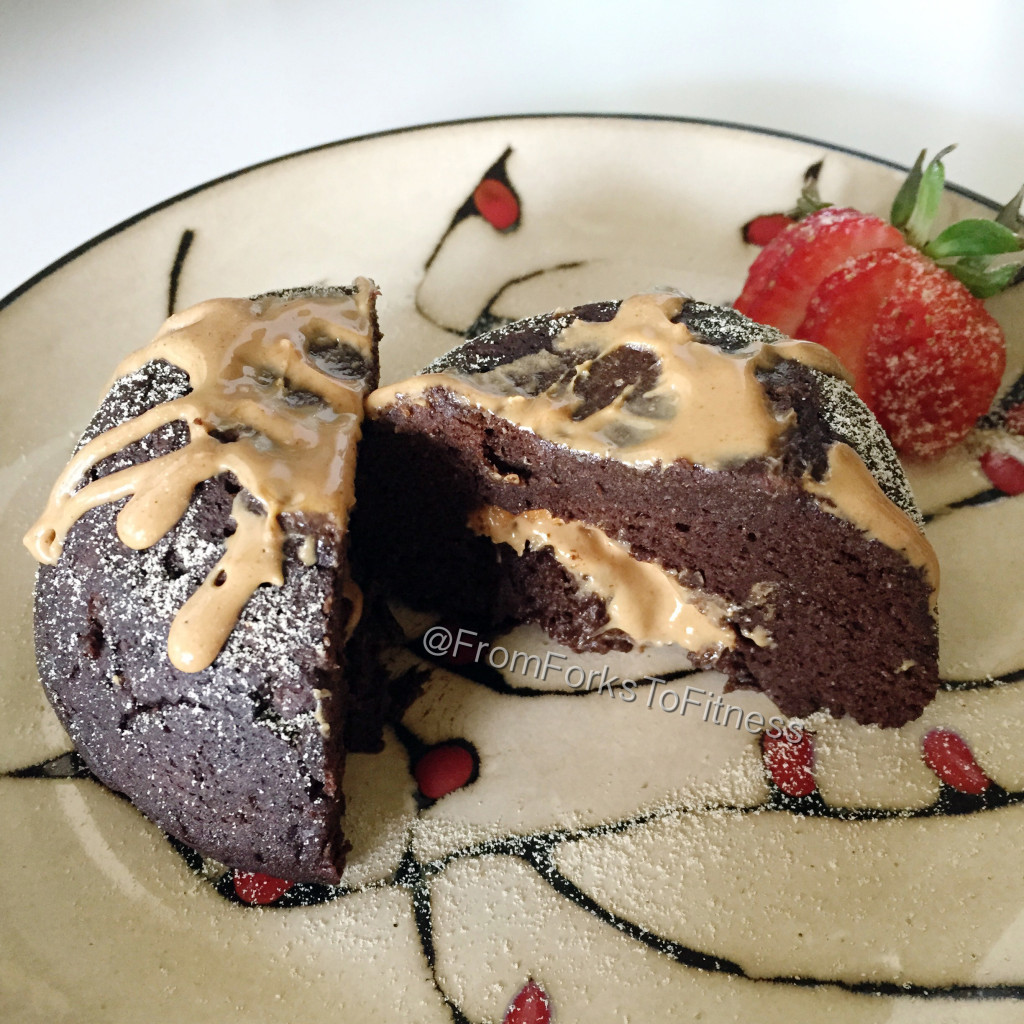 21 Day Fix: Double Chocolate Peanut Butter Lava Cake | From Forks to Fitness
